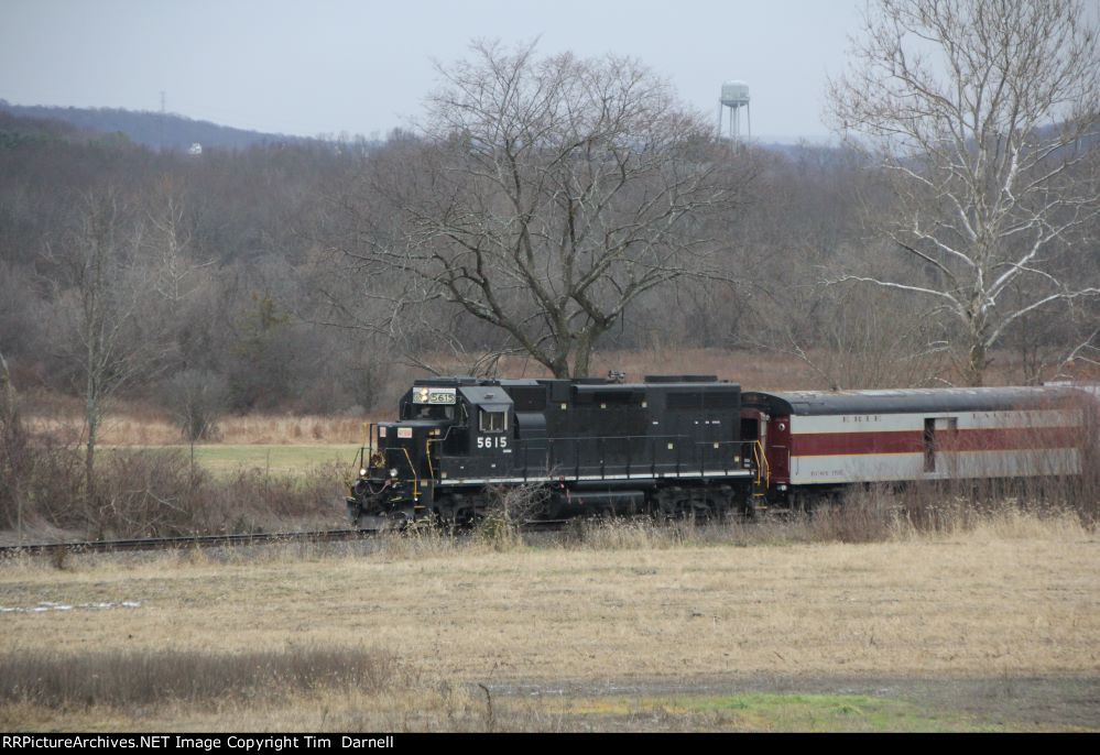 MNJ 5615 thru the field